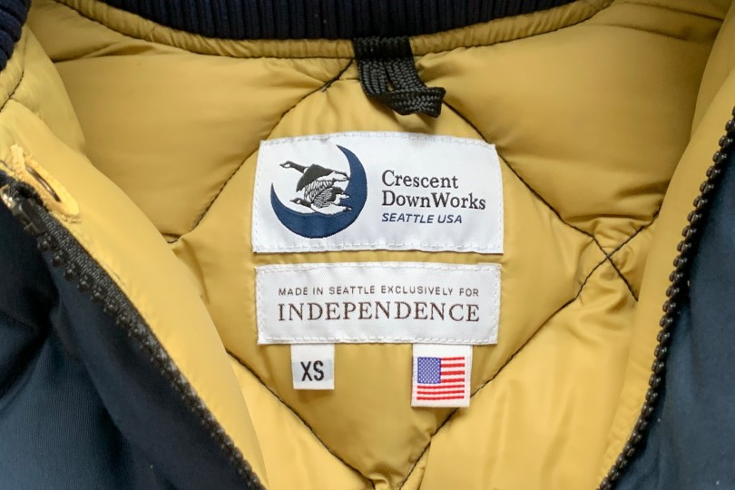 Crescent Down Works Expedition Guide Bomber Navy/Khaki