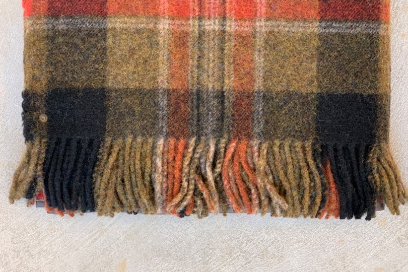 KAPITAL キャピタル 縮絨ウール　パッチワーク ORIGAMIポンチョ Kapital Country Wool Check Fringed Origami Poncho Grey & Khaki