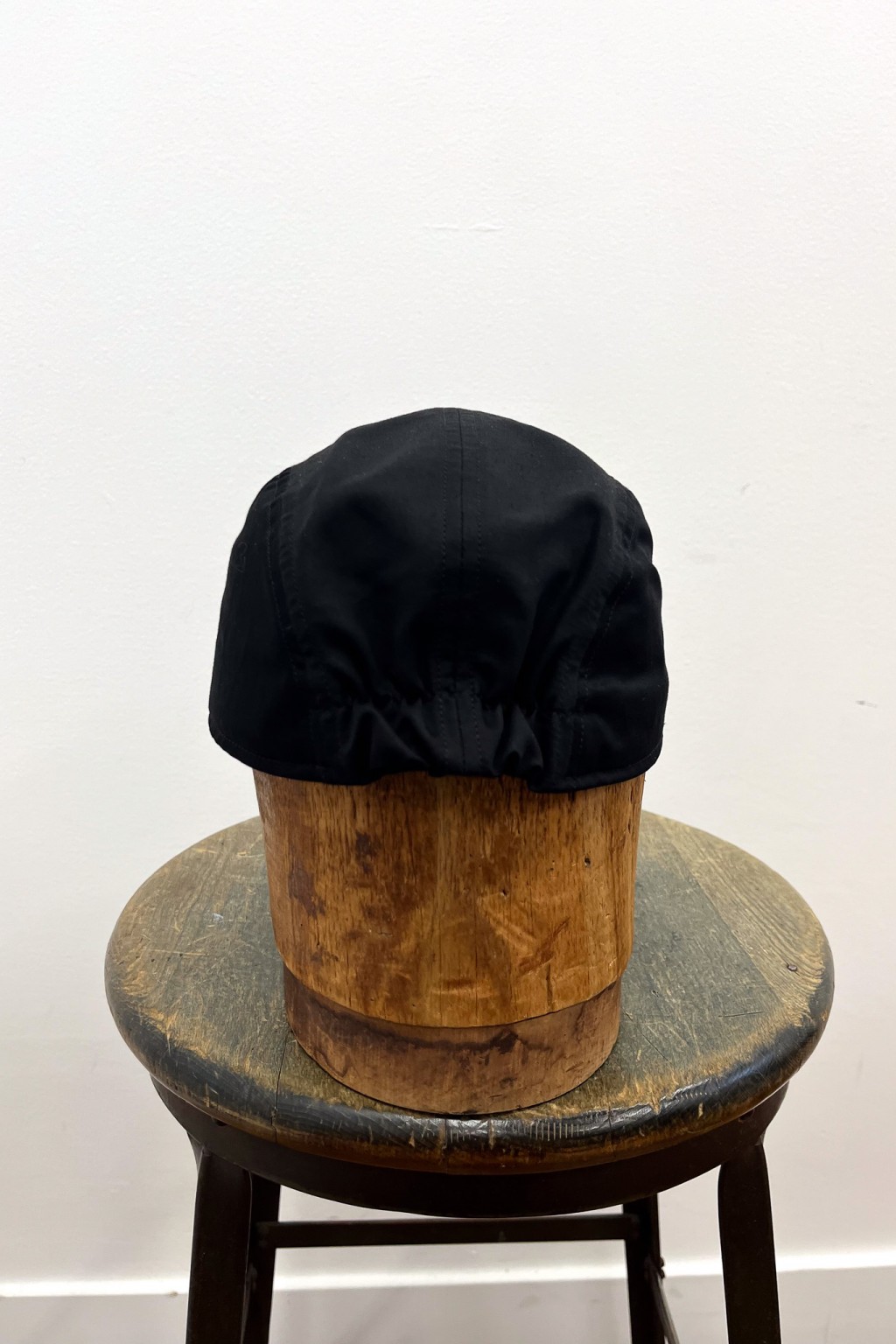 Arpenteur Marina Cap Black Taffeta