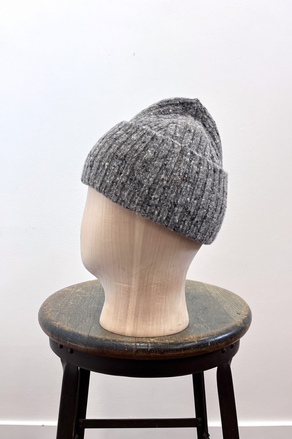 Drake's Merino Wool Ribbed Knit Beanie Ramor Grey