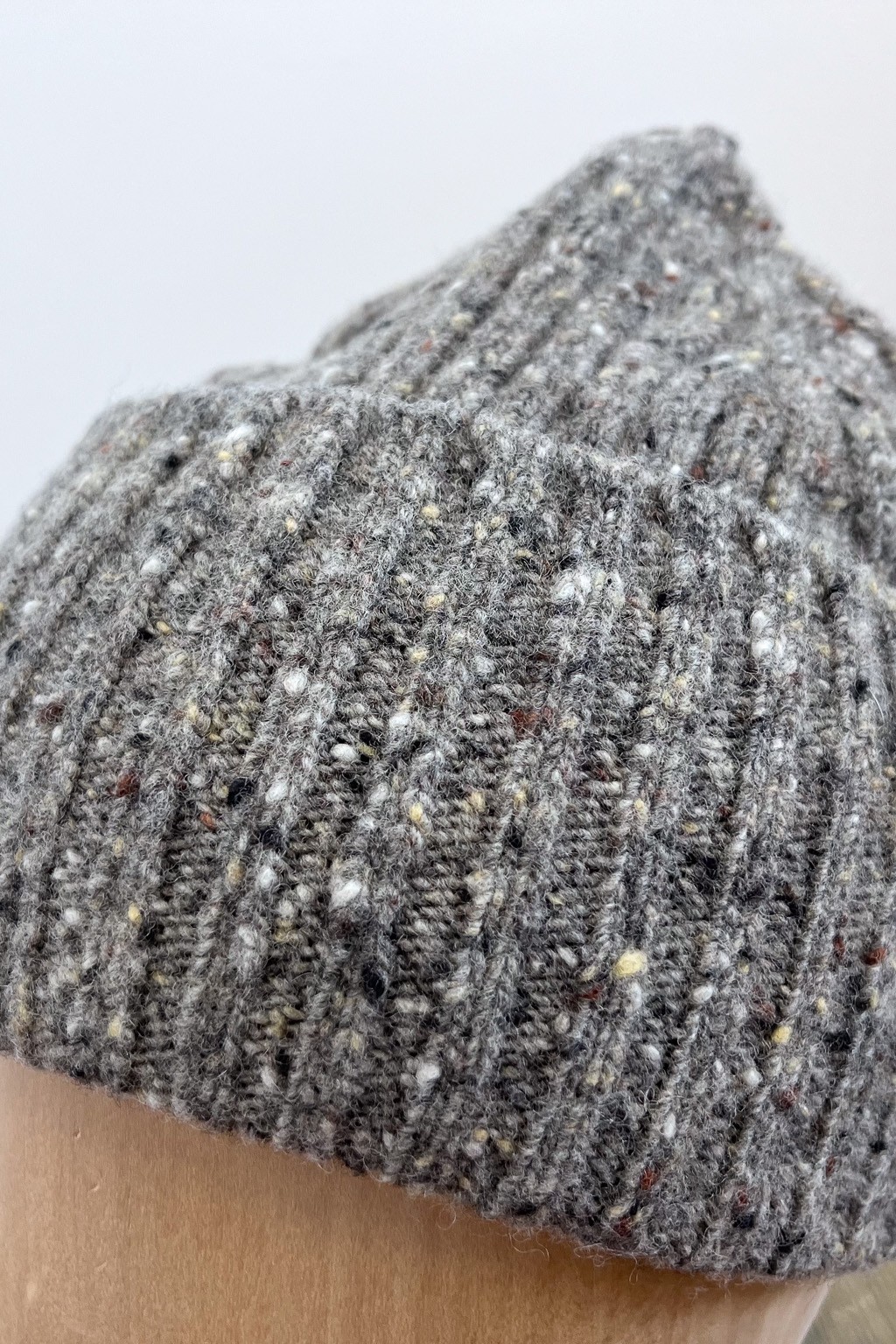 Drake's Merino Wool Ribbed Knit Beanie Ramor Grey
