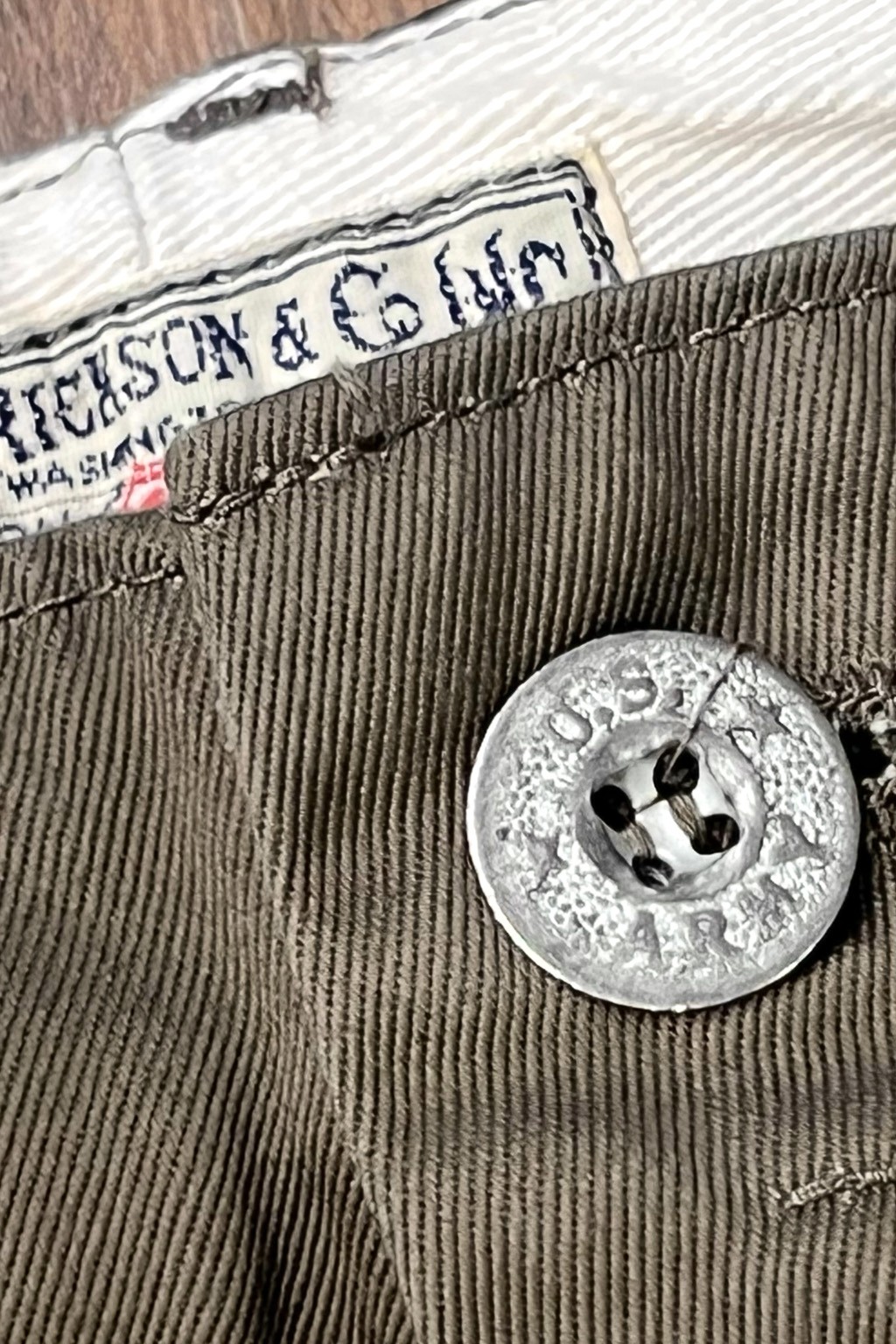 Buzz Rickson's 1945 Model Chino Shorts Olive - Made in Japan