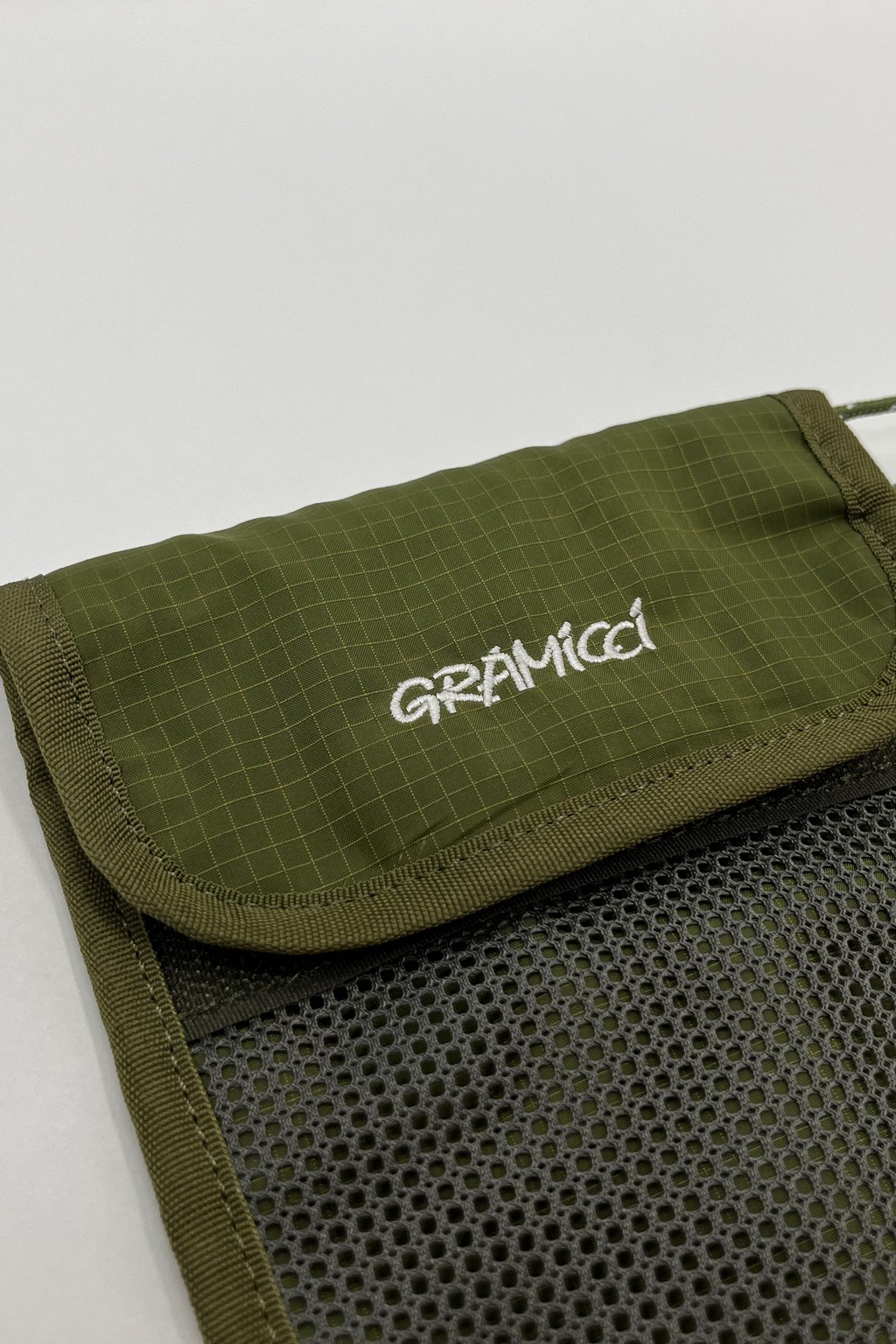 Gramicci Utility Ripstop Multi Case Army Green