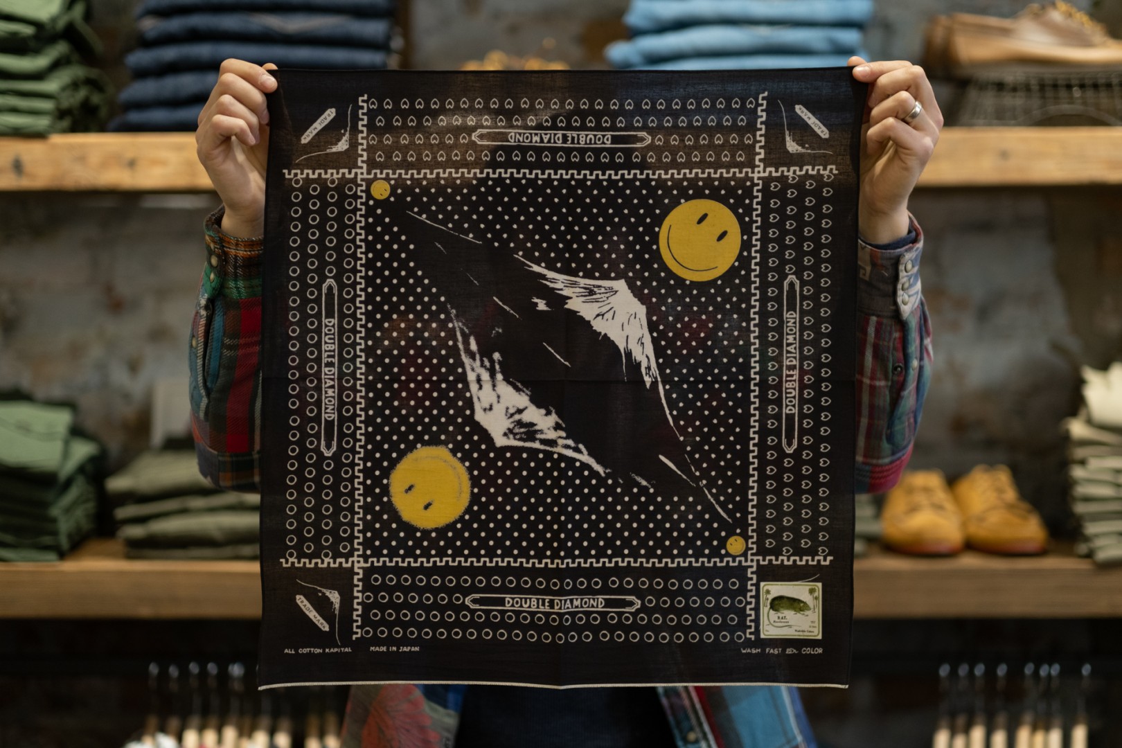 Kapitalバンダナスマイル （鏡富士 PROFILE RAINBOWY) Kapital Mt.Fuji Smiley Bandana - Black – Cotton Sheep